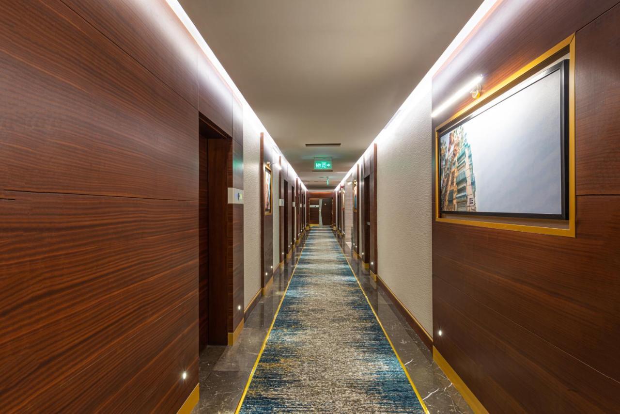 Blue Diamond Hotel
